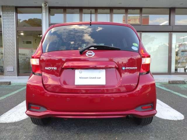 ノート e-パワー メダリスト 車間距離レーダー付オートクルーズ 純正ナビMM318D-W アラウンドビューモニター ドラレコ ETC インテリルームミラー LEDヘッドライト&フォグ オートエアコン ドライブモードセレクトスイッチ(22枚目)