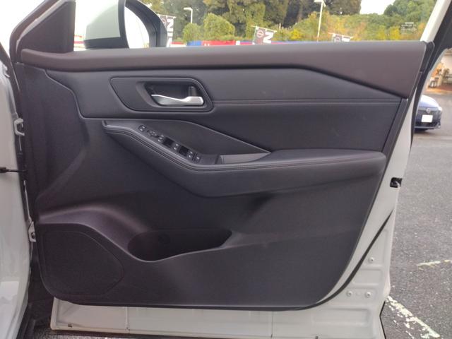 運転席ドア内張