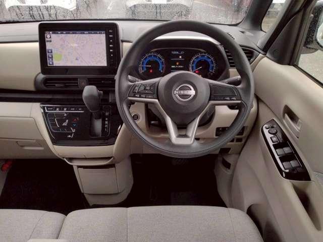 ルークス ６６０　Ｘ　純正９インチナビ　全周囲カメラ　アラモニ　前後衝突軽減ブレーキ　ワンオーナー車　禁煙　車線逸脱防止　ＥＴＣ　定期点検記録簿　キーフリー　ｉ－ｓｔｏｐ　フルオートエアコン　パワーウインドウ　ＬＥＤ　バックカメラ　盗難防止　Ｗエアバック（4枚目）