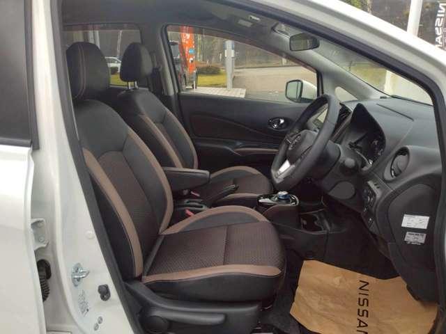 ノート e-パワー メダリスト 限定 独自企画 特 価 販 売 E-POWERメダリスト LEDヘッドライト&フォグ オートエアコン エマブレ 車線逸脱 ETC インテリキー プッシュスタート 純正アルミホイール(16枚目)