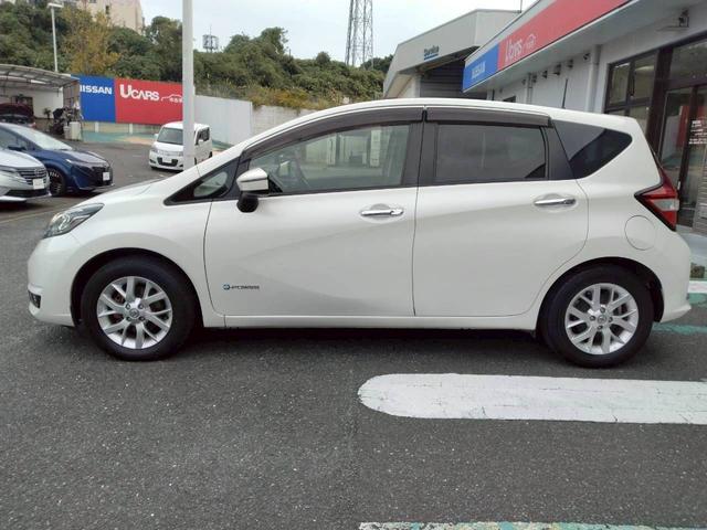 ノート e-パワー メダリスト 限定 独自企画 特 価 販 売 E-POWERメダリスト LEDヘッドライト&フォグ オートエアコン エマブレ 車線逸脱 ETC インテリキー プッシュスタート 純正アルミホイール(23枚目)