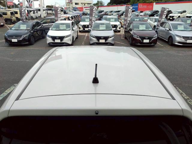 ノート e-パワー メダリスト 限定 独自企画 特 価 販 売 E-POWERメダリスト LEDヘッドライト&フォグ オートエアコン エマブレ 車線逸脱 ETC インテリキー プッシュスタート 純正アルミホイール(27枚目)