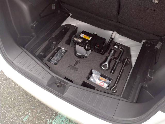 ノート e-パワー メダリスト 限定 独自企画 特 価 販 売 E-POWERメダリスト LEDヘッドライト&フォグ オートエアコン エマブレ 車線逸脱 ETC インテリキー プッシュスタート 純正アルミホイール(37枚目)