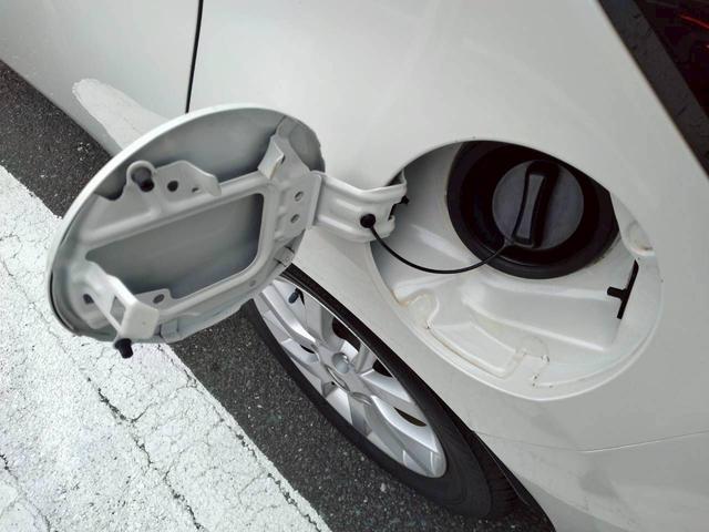 ノート e-パワー メダリスト 限定 独自企画 特 価 販 売 E-POWERメダリスト LEDヘッドライト&フォグ オートエアコン エマブレ 車線逸脱 ETC インテリキー プッシュスタート 純正アルミホイール(43枚目)