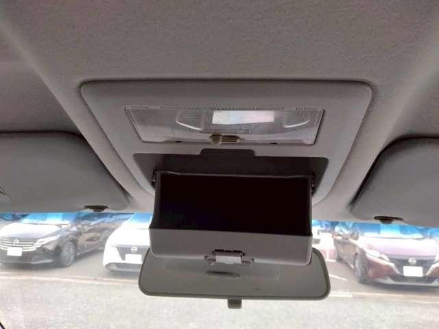 ソリオ ブラック&ホワイトII-DJE 限定 独自企画 特 価 販売 社外ナビ ETC オートエアコン 両側スライドドア(左側電動) シートヒーター HIDヘッドライト フォグランプ プッシュスタート 純正アルミホイール(14枚目)