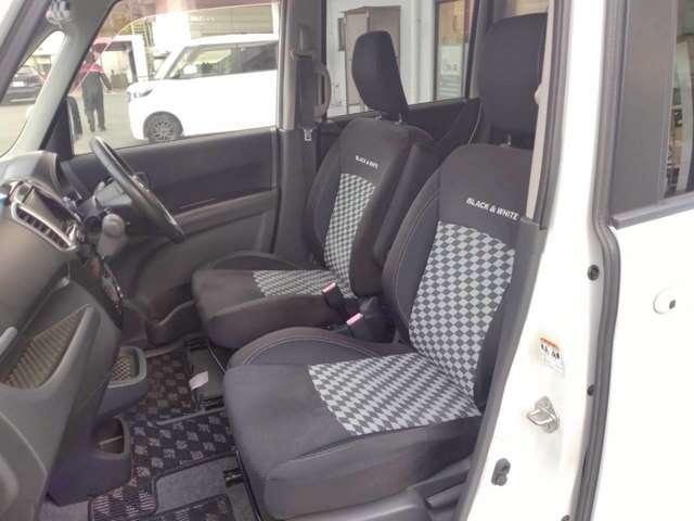 ソリオ ブラック&ホワイトII-DJE 限定 独自企画 特 価 販売 社外ナビ ETC オートエアコン 両側スライドドア(左側電動) シートヒーター HIDヘッドライト フォグランプ プッシュスタート 純正アルミホイール(19枚目)