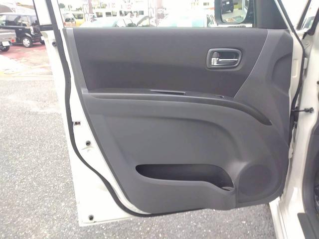 ソリオ ブラック&ホワイトII-DJE 限定 独自企画 特 価 販売 社外ナビ ETC オートエアコン 両側スライドドア(左側電動) シートヒーター HIDヘッドライト フォグランプ プッシュスタート 純正アルミホイール(40枚目)