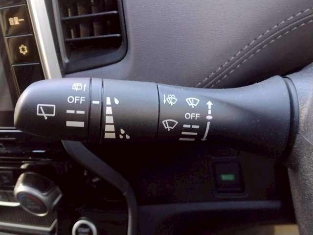 セレナ ハイウェイスターＶ　４ＷＤ　プロパイロット　純正１０インチナビ　アラウンドビューモニター　前後ドラレコ　ＥＴＣ　両側電動スライドドア（ハンズフリー機能付）　ＬＥＤヘッドライト＆フォグ　シートヒーター　オートホールド（17枚目）