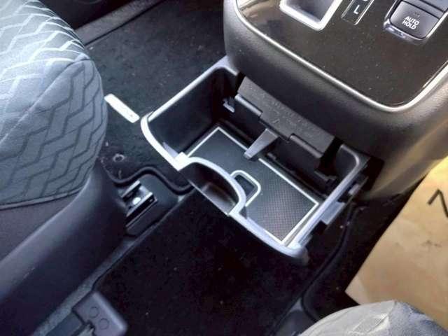 セレナ ハイウェイスターＶ　４ＷＤ　プロパイロット　純正１０インチナビ　アラウンドビューモニター　前後ドラレコ　ＥＴＣ　両側電動スライドドア（ハンズフリー機能付）　ＬＥＤヘッドライト＆フォグ　シートヒーター　オートホールド（20枚目）