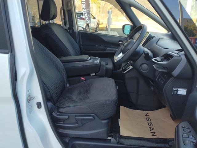 セレナ ハイウェイスターＶ　４ＷＤ　プロパイロット　純正１０インチナビ　アラウンドビューモニター　前後ドラレコ　ＥＴＣ　両側電動スライドドア（ハンズフリー機能付）　ＬＥＤヘッドライト＆フォグ　シートヒーター　オートホールド（27枚目）