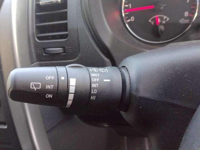 エクストレイル ２．０　２０Ｘｔｔ　４ＷＤ　オートクルーズ　前後シートヒーター　取説記録簿　運転席エアバック　ＡＵＴＯエアコン　ＰＳ　キーレスゴー　アルミホイル　ワンオーナー車　Ｗエアバック　切替４ＷＤ　バックビューモニター　ＰＷ　Ｓキー　ナビ＆ＴＶ　クルコン　メモリーナビ（14枚目）