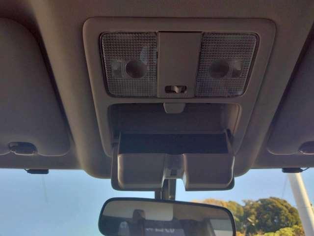 エクストレイル ２．０　２０Ｘｔｔ　４ＷＤ　オートクルーズ　前後シートヒーター　取説記録簿　運転席エアバック　ＡＵＴＯエアコン　ＰＳ　キーレスゴー　アルミホイル　ワンオーナー車　Ｗエアバック　切替４ＷＤ　バックビューモニター　ＰＷ　Ｓキー　ナビ＆ＴＶ　クルコン　メモリーナビ（15枚目）