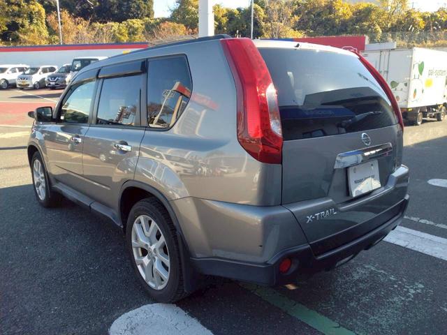 エクストレイル ２．０　２０Ｘｔｔ　４ＷＤ　オートクルーズ　前後シートヒーター　取説記録簿　運転席エアバック　ＡＵＴＯエアコン　ＰＳ　キーレスゴー　アルミホイル　ワンオーナー車　Ｗエアバック　切替４ＷＤ　バックビューモニター　ＰＷ　Ｓキー　ナビ＆ＴＶ　クルコン　メモリーナビ（31枚目）