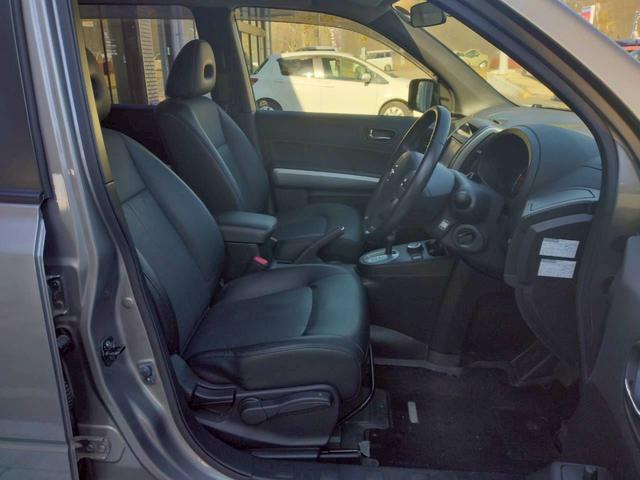 エクストレイル ２．０　２０Ｘｔｔ　４ＷＤ　オートクルーズ　前後シートヒーター　取説記録簿　運転席エアバック　ＡＵＴＯエアコン　ＰＳ　キーレスゴー　アルミホイル　ワンオーナー車　Ｗエアバック　切替４ＷＤ　バックビューモニター　ＰＷ　Ｓキー　ナビ＆ＴＶ　クルコン　メモリーナビ（33枚目）