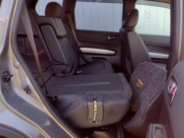 エクストレイル ２．０　２０Ｘｔｔ　４ＷＤ　オートクルーズ　前後シートヒーター　取説記録簿　運転席エアバック　ＡＵＴＯエアコン　ＰＳ　キーレスゴー　アルミホイル　ワンオーナー車　Ｗエアバック　切替４ＷＤ　バックビューモニター　ＰＷ　Ｓキー　ナビ＆ＴＶ　クルコン　メモリーナビ（38枚目）