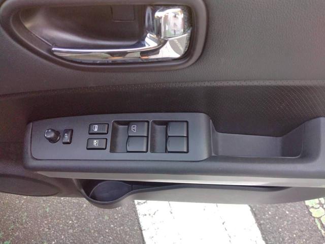 エクストレイル ２．０　２０Ｘｔｔ　４ＷＤ　オートクルーズ　前後シートヒーター　取説記録簿　運転席エアバック　ＡＵＴＯエアコン　ＰＳ　キーレスゴー　アルミホイル　ワンオーナー車　Ｗエアバック　切替４ＷＤ　バックビューモニター　ＰＷ　Ｓキー　ナビ＆ＴＶ　クルコン　メモリーナビ（50枚目）