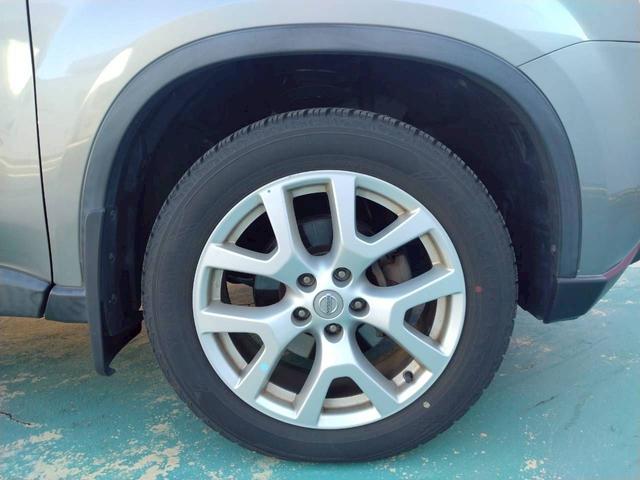 エクストレイル ２．０　２０Ｘｔｔ　４ＷＤ　オートクルーズ　前後シートヒーター　取説記録簿　運転席エアバック　ＡＵＴＯエアコン　ＰＳ　キーレスゴー　アルミホイル　ワンオーナー車　Ｗエアバック　切替４ＷＤ　バックビューモニター　ＰＷ　Ｓキー　ナビ＆ＴＶ　クルコン　メモリーナビ（63枚目）