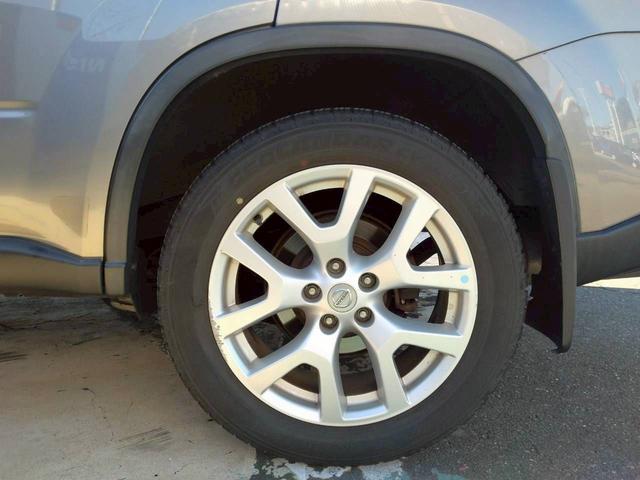 エクストレイル ２．０　２０Ｘｔｔ　４ＷＤ　オートクルーズ　前後シートヒーター　取説記録簿　運転席エアバック　ＡＵＴＯエアコン　ＰＳ　キーレスゴー　アルミホイル　ワンオーナー車　Ｗエアバック　切替４ＷＤ　バックビューモニター　ＰＷ　Ｓキー　ナビ＆ＴＶ　クルコン　メモリーナビ（64枚目）