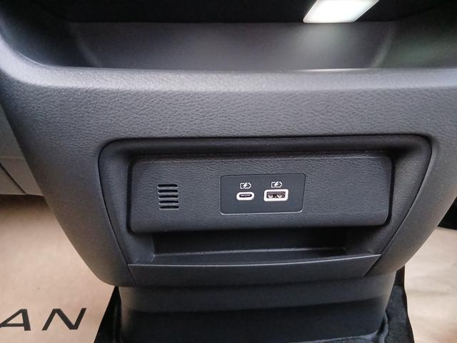 セレナ ｅ－パワー　ＸＶ　プロパイロット／純正９インチナビ／純正１１インチ後席モニター／前後ドラレコ／ＥＴＣ２．０／ＬＥＤヘッドライト＆ＬＥＤフォグ／両側電動スライドドア（ハンズフリー機能付）／電制パーキング／オートホールド（17枚目）