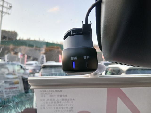 セレナ ｅ－パワー　ＸＶ　プロパイロット／純正９インチナビ／純正１１インチ後席モニター／前後ドラレコ／ＥＴＣ２．０／ＬＥＤヘッドライト＆ＬＥＤフォグ／両側電動スライドドア（ハンズフリー機能付）／電制パーキング／オートホールド（19枚目）