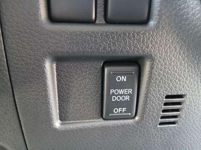 キャラバン ２．０　ＡＵＴＥＣＨ　ロングボディ　当社試乗使用車販売／全周囲カメラ／純正ナビ　助手席エアバック　全周囲カメラ　インテリキー　禁煙　ＥＴＣ　ＬＥＤヘッド　ワンオーナー　オートエアコン　メモリナビ　レーンキープアシスト　衝突軽減ブレーキ（10枚目）