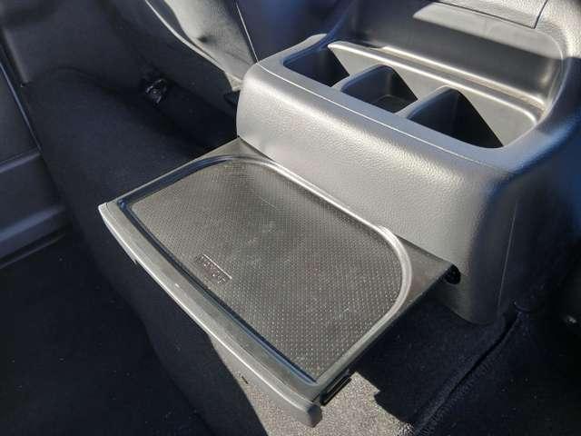 キャラバン ２．０　ＡＵＴＥＣＨ　ロングボディ　当社試乗使用車販売／全周囲カメラ／純正ナビ　助手席エアバック　全周囲カメラ　インテリキー　禁煙　ＥＴＣ　ＬＥＤヘッド　ワンオーナー　オートエアコン　メモリナビ　レーンキープアシスト　衝突軽減ブレーキ（19枚目）