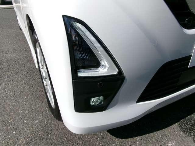 デイズ ６６０　ハイウェイスターＸ　メモリーナビ　アラビュー　前後ドラレコ　ブレーキサポート　全周囲カメラ　ＬＥＤ　ドライブレコーダー　イモビライザー　インテリジェントキー　レーンキープ　バックカメラ　ナビＴＶ　アイドリングストップ　オートエアコン　デュアルエアバッグ　ＡＢＳ（20枚目）