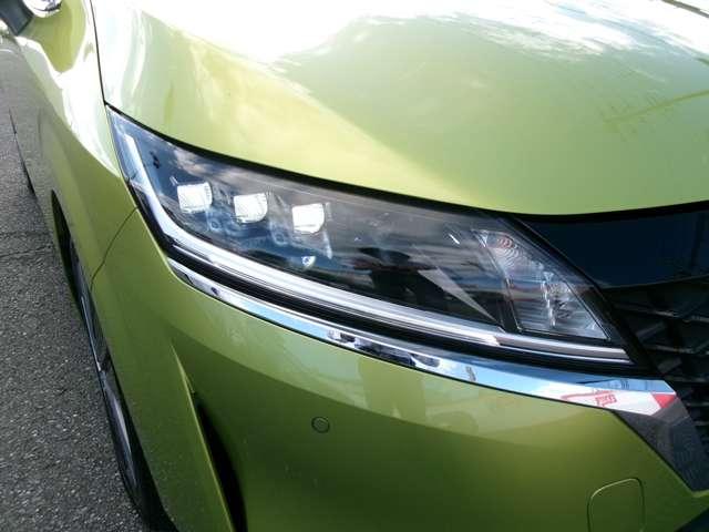 ノート 1.2 X メモリーナビ フルセグ バックモニター リアカメラ 衝突被害軽減ブレ-キ ETC付 LEDヘッドライト レーンアシスト インテリジェントキー ワンオーナー ドラレコ アイドリングストップ 整備記録簿 盗難防止システム ワンセグTV TVナビ(20枚目)