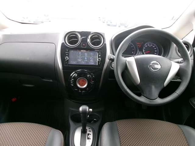 ノート 1.2 メダリスト X メモリーナビ フルセグ バックモニター 車線逸脱警報装置 360°モニター サイドカメラ インテリキー Iストップ ワンオーナー デュアルエアバック キーレス パワーステアリング イモビライザー ETC車載器 オートエアコン(4枚目)