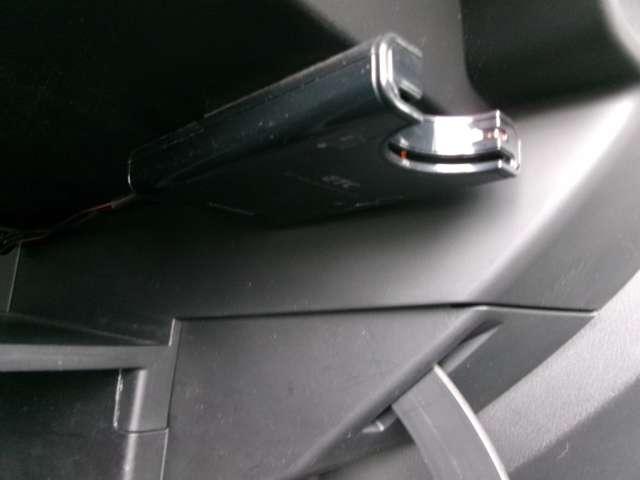 ノート 1.2 メダリスト X メモリーナビ フルセグ バックモニター 車線逸脱警報装置 360°モニター サイドカメラ インテリキー Iストップ ワンオーナー デュアルエアバック キーレス パワーステアリング イモビライザー ETC車載器 オートエアコン(9枚目)