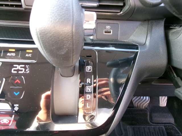 デイズ 660 ハイウェイスターX メモリーナビ フルセグ ブレーキサポート 全周囲カメラ LED ドライブレコーダー イモビライザー インテリジェントキー レーンキープ バックカメラ ナビTV アイドリングストップ オートエアコン デュアルエアバッグ ABS(8枚目)