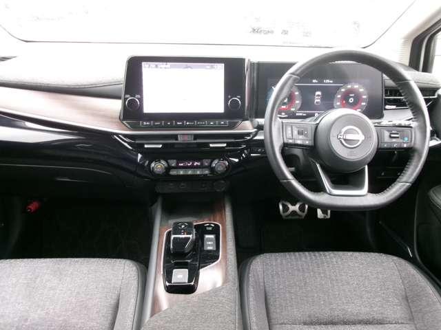 オーラ 1.2 G プロパイロット コネクトナビ フルセグ 自動(被害軽減)ブレーキ LED LKA サイドカメラ ETC カーテンエアバッグ イモビライザー アルミホイール インテリジェントキー パワーウィンドウ ワンオーナー フルオートエアコン ナビTV(4枚目)