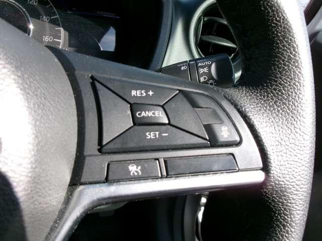 ノート １．２　ｅ－ＰＯＷＥＲ　メダリスト　メモリーナビ　純正前ドラレコ　アラビュー　被害軽減ブレーキ　ＴＶナビ　ドライブレコーダ　バックモニター　クルコン　インテリキー　アイドリングストップ　盗難防止装置　ＬＥＤランプ　車線逸脱警報システム　キーフリー　アルミホイール　ＥＴＣ　記録簿（5枚目）