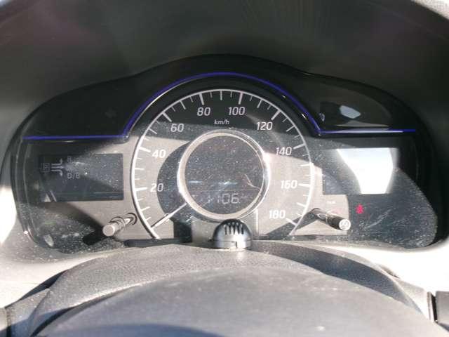 ノート １．２　ｅ－ＰＯＷＥＲ　メダリスト　メモリーナビ　純正前ドラレコ　アラビュー　被害軽減ブレーキ　ＴＶナビ　ドライブレコーダ　バックモニター　クルコン　インテリキー　アイドリングストップ　盗難防止装置　ＬＥＤランプ　車線逸脱警報システム　キーフリー　アルミホイール　ＥＴＣ　記録簿（16枚目）