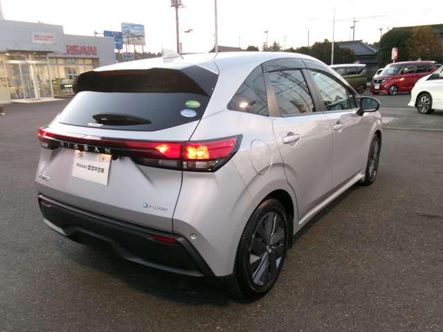 ノート １．２　Ｘ　プロパイロット　コネクトナビ　フルセグ　リアカメラ　衝突被害軽減ブレ－キ　全方位カメラ　ＥＴＣ付　ＬＥＤヘッドライト　レーダークルーズ　レーンアシスト　インテリジェントキー　ワンオーナー　ドラレコ　アイドリングストップ　整備記録簿　ＴＶナビ（2枚目）