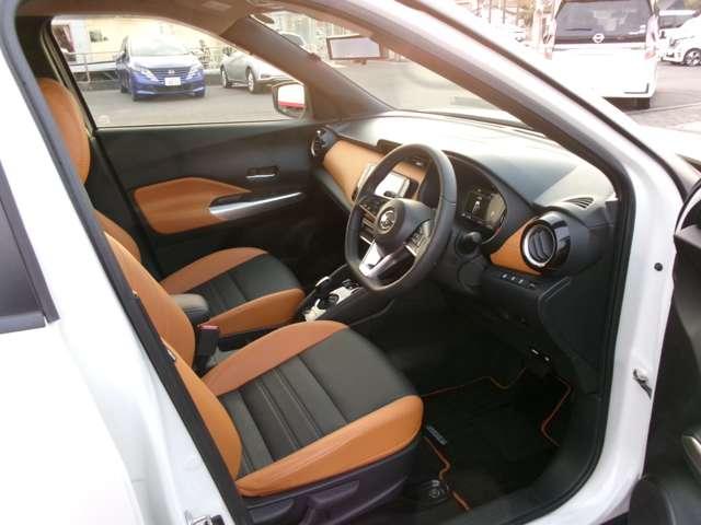 キックス １．２　Ｘ　ツートーン　インテリアエディション　（ｅ－ＰＯＷＥＲ）　プロパイロット　メモリーナビ　フルセグ　エマージェンシーＢ　セキュリティ　アラウンドモニター　Ｒカメラ　ＬＥＤ　エアコン　ドラレコ　スマートキー　ＥＴＣ　メモリーナビ　サイドエアバック　ＡＷ　キーレス　寒冷地仕様　アイドリングストップ（6枚目）