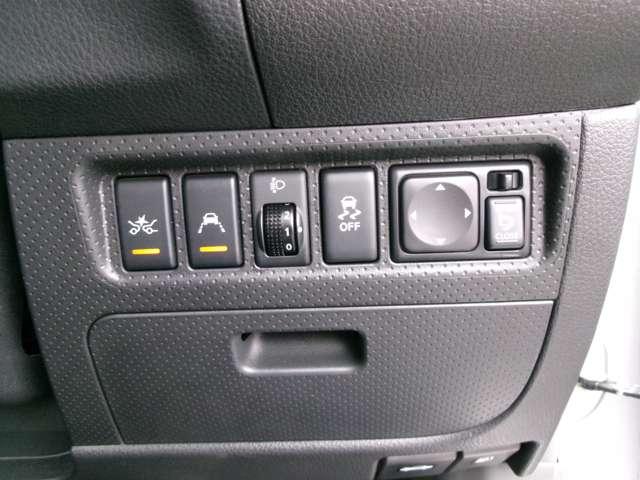 ＡＤ １．５　ＶＥ　メモリーナビ　フルセグ　バックモニター　フロントパワーウインドウ　マニュアルエアコン　助手席エアバッグ　記録簿　車線逸脱防止　キーレス　エマージェンシーブレーキ　ワンセグＴＶ　メモリーナビ　ＥＴＣ　パワステ　ＡＢＳ　エアバッグ　ナビＴＶ（3枚目）