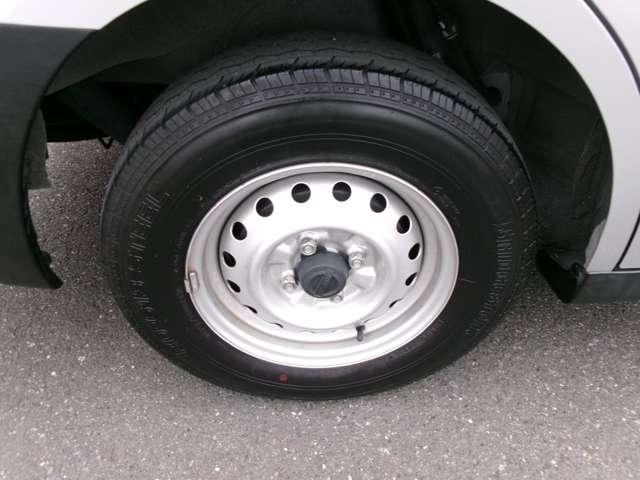 ＡＤ １．５　ＶＥ　メモリーナビ　フルセグ　バックモニター　フロントパワーウインドウ　マニュアルエアコン　助手席エアバッグ　記録簿　車線逸脱防止　キーレス　エマージェンシーブレーキ　ワンセグＴＶ　メモリーナビ　ＥＴＣ　パワステ　ＡＢＳ　エアバッグ　ナビＴＶ（19枚目）