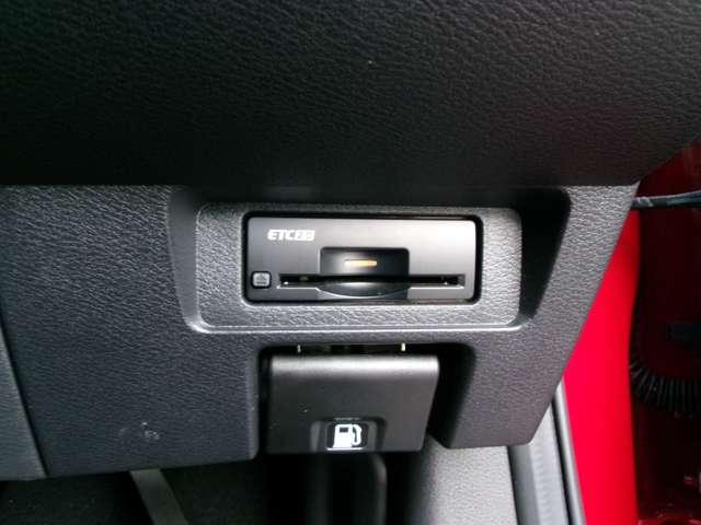 オーラ １．２　ＮＩＳＭＯ　プロパイロット　コネクトナビ　フルセグ　カーテンエアバッグ　エマブレ　インテリキー　ＥＴＣ　ドラレコ　車線逸脱警報　ワンセグ　キーフリーシステム　ダブルエアバック　アルミホイール　運転席エアバッグ　メモリーナビ　アイドリングストップ　ＡＢＳ（10枚目）