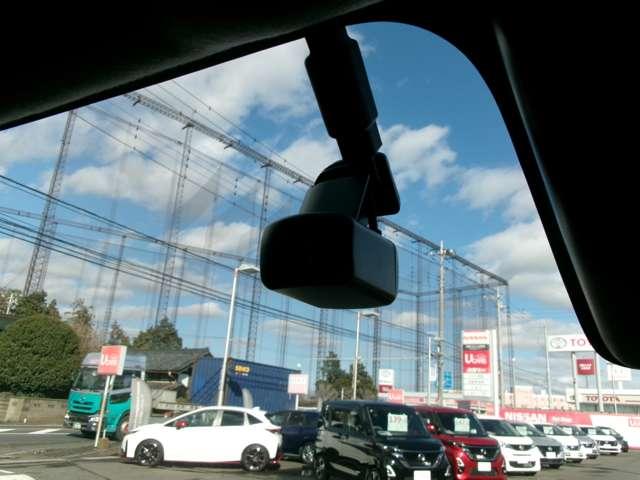 ルークス ６６０　ハイウェイスターＸ　プロパイロット　エディション　メモリーナビ　フルセグ　プロパイロット　左右パワースライドドア　アイドリング　イモビ　パノラマモニター　助手席エアバッグ　衝突軽減ブレーキ　ＰＷ　ナビ＆ＴＶ　１セグ　ＬＥＤヘッドライト　ＬＤＷ　スマートキー　ＥＴＣ　ワンオーナー車　ＰＳ（8枚目）