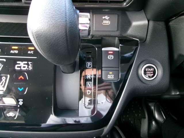 ルークス ６６０　ハイウェイスターＸ　プロパイロット　エディション　メモリーナビ　フルセグ　プロパイロット　左右パワースライドドア　アイドリング　イモビ　パノラマモニター　助手席エアバッグ　衝突軽減ブレーキ　ＰＷ　ナビ＆ＴＶ　１セグ　ＬＥＤヘッドライト　ＬＤＷ　スマートキー　ＥＴＣ　ワンオーナー車　ＰＳ（18枚目）