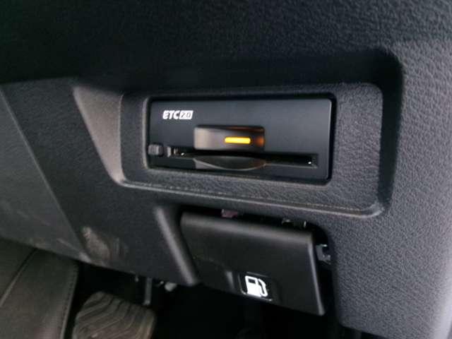 オーラ １．２　Ｇ　日産コネクトナビ　ＢОＳＥ　プロパイロット　自動（被害軽減）ブレーキ　ＬＥＤ　ＬＫＡ　サイドカメラ　ＥＴＣ　カーテンエアバッグ　イモビライザー　アルミホイール　インテリジェントキー　パワーウィンドウ　フルオートエアコン　キーレスエントリー（17枚目）