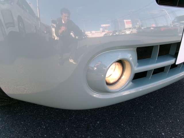 キューブ １．５　１５Ｘ　コダワリセレクション　初　売　特　価　車　　２トーンカラー　メモリーナビ　ワンセグテレビ　インテリジェントキー　フォグランプ　アイドリングストップ　ヘッドライトレベライザー　　ＥＴＣ　ワンオーナー　記録簿（15枚目）