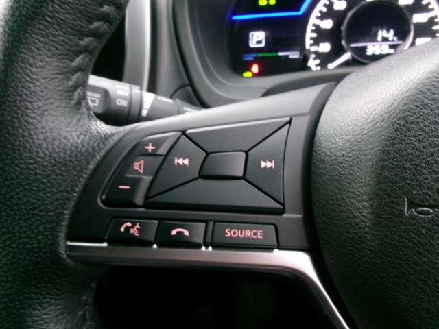 ノート １．２　ｅ－ＰＯＷＥＲ　メダリスト　ブラックアロー　メモリーナビ　フルセグ　アイドリングストップ　セキュリティアラーム　ＬＤＷ　Ｂカメラ　ＬＥＤランプ　クルーズコントロール　パワーステアリング　オートエアコン　メモリーナビ　キーフリー　ワンセグＴＶ　スマートキー　ＡＷ　ＥＴＣ（8枚目）