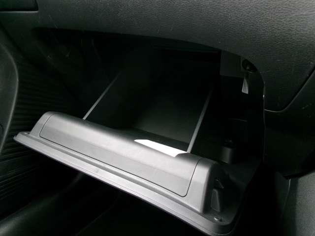 �O���[�u�{�b�N�X�B���[�[���B