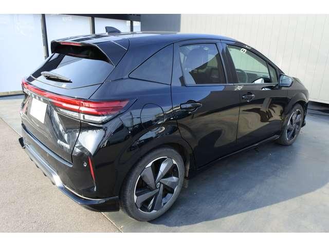 オーラ Ｇ　レザーエディション　メモリーナビゲーション・アラウンドビューモニター・衝突軽減ブレーキ・車線逸脱警報・踏み間違い防止装置・インテリジェントキー・プライバシーガラス・ＬＥＤヘッドライト・ドライブレコーダー・ＢＯＳＥ（4枚目）