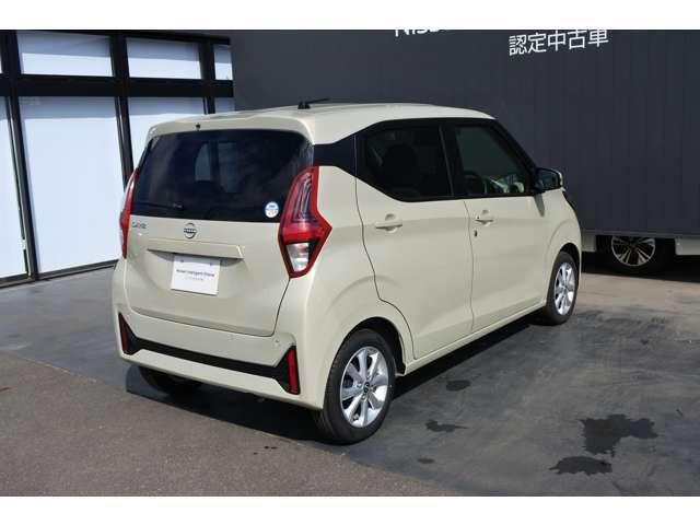 デイズ ６６０　Ｘ　社用車ＵＰ／純正９インチメモリーナビ・フルセ（8枚目）