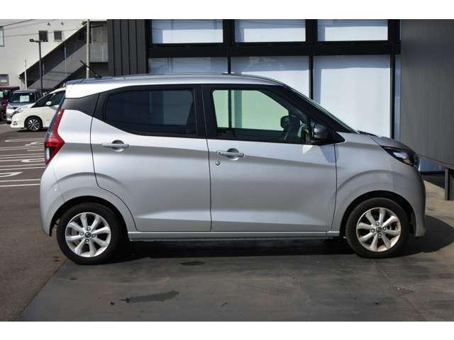 デイズ ６６０　Ｘ　社用車ＵＰ／純正９インチメモリーナビ・フルセ（4枚目）