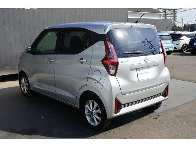 デイズ ６６０　Ｘ　社用車ＵＰ／純正９インチメモリーナビ・フルセ（6枚目）