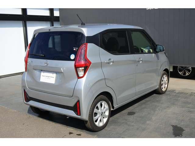 デイズ ６６０　Ｘ　社用車ＵＰ／純正９インチメモリーナビ・フルセ（8枚目）